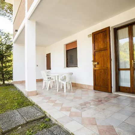 In Mit Terrasse, Grill Und Garten Lido di Volano